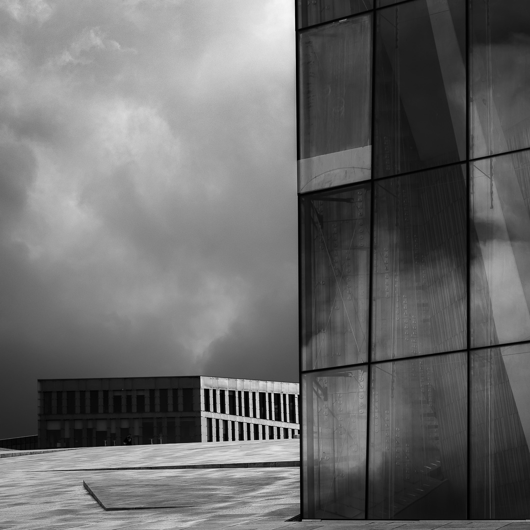 Operahuset Mono II by Adam Lack