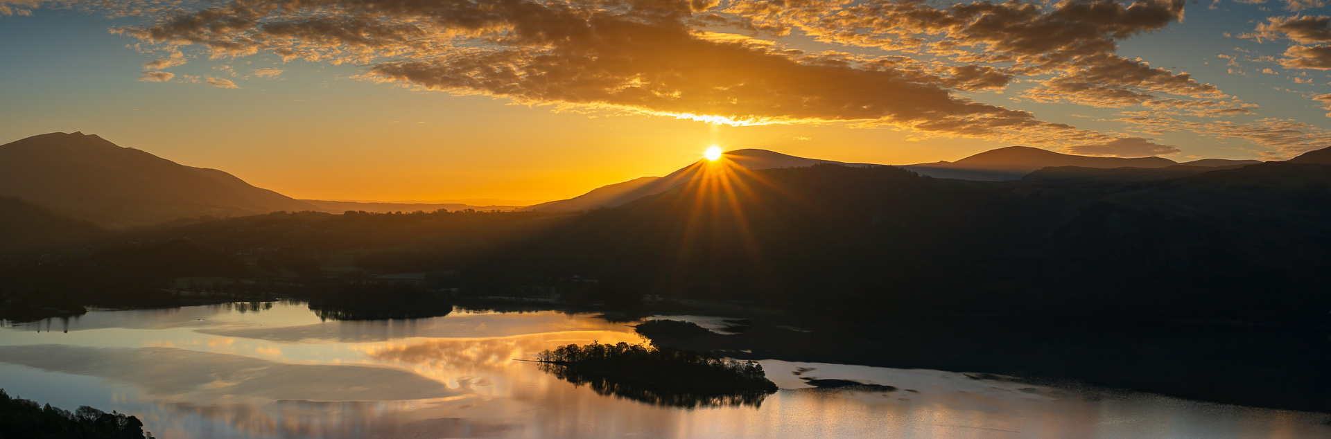 Derwent water sunrise by Adam Lack