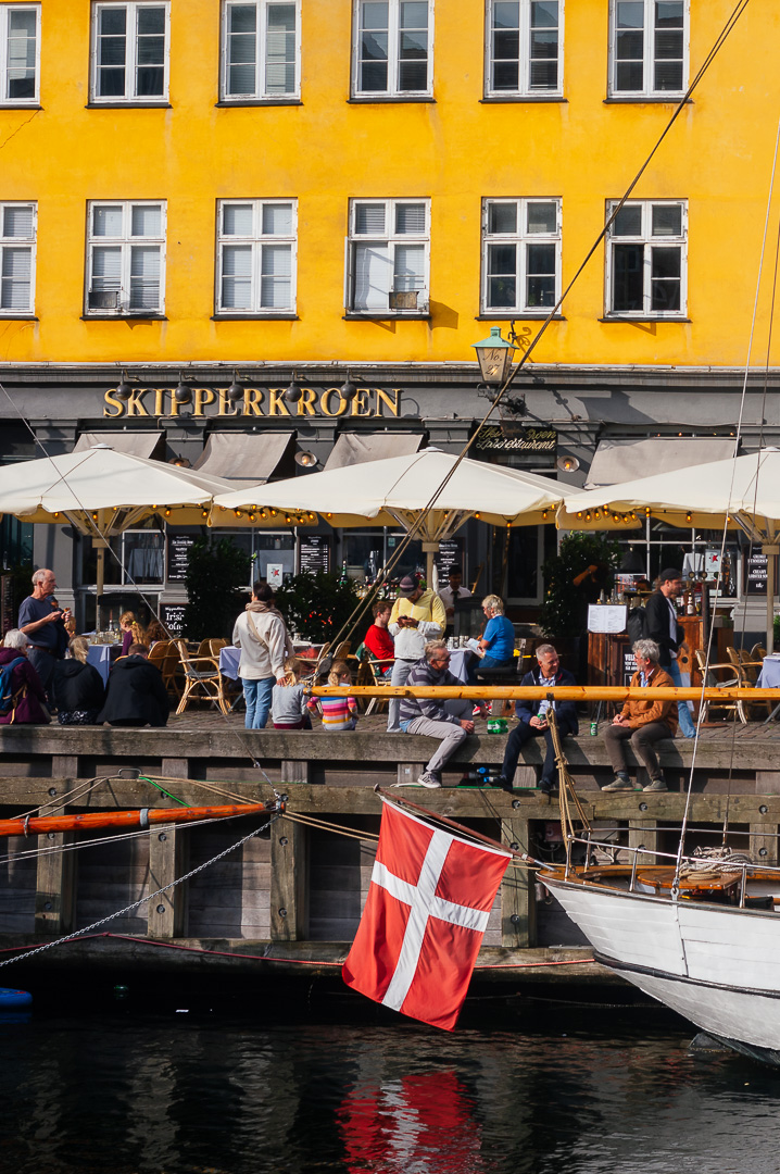 Nyhavn I by Adam Lack